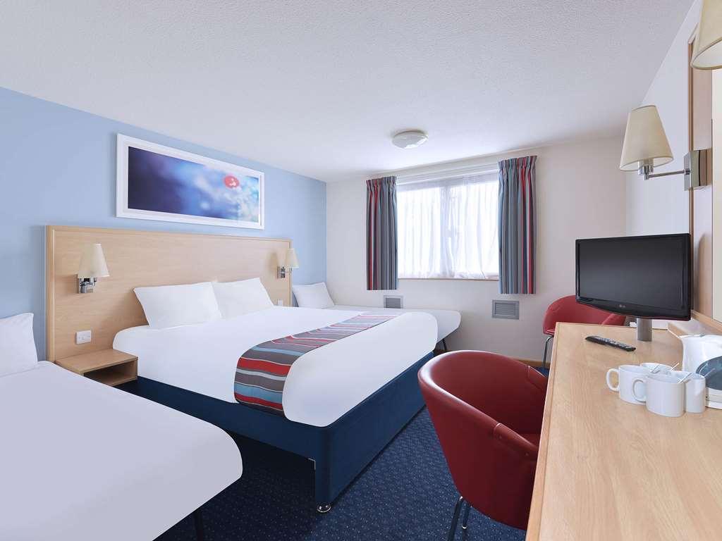 Travelodge บาซิลดอน ห้อง รูปภาพ